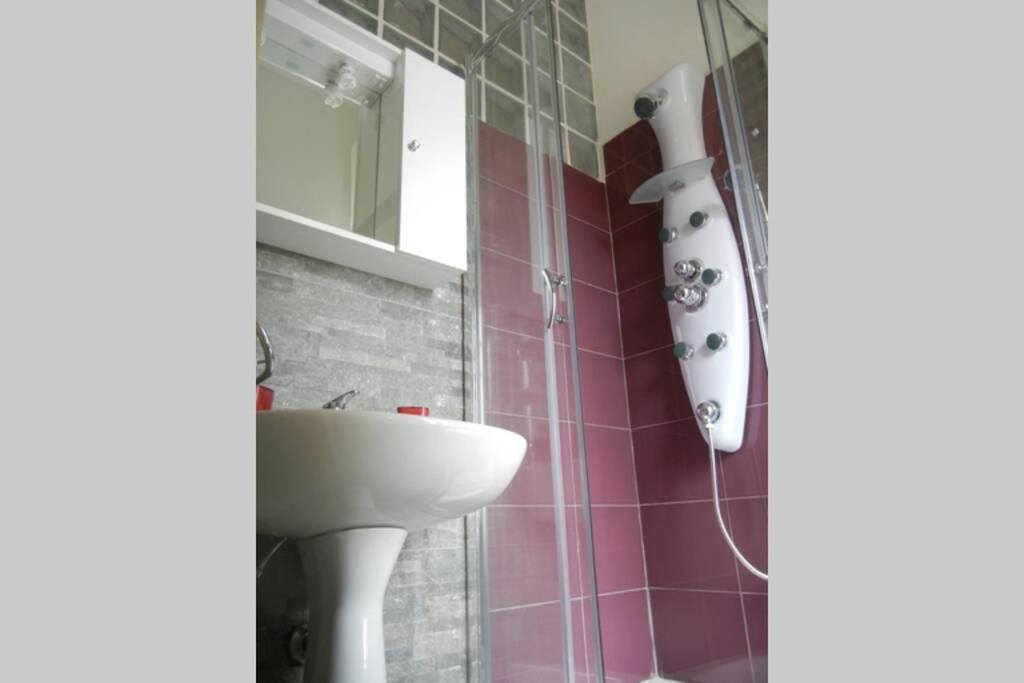 "Little Sicilian Home"-Room With A Private Bathroom & Kitchen -Fridge - And Shared A Beautiful Terrace On Hostel Taormina Center Εξωτερικό φωτογραφία